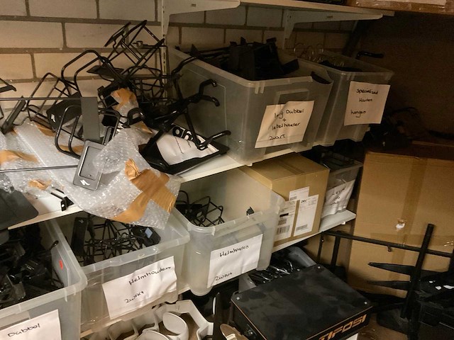 Slatwall wandhaken en plateaus lamellenwand - afbeelding 18 van  21