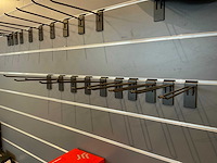 Slatwall, wandhaken en plateaus - afbeelding 7 van  13