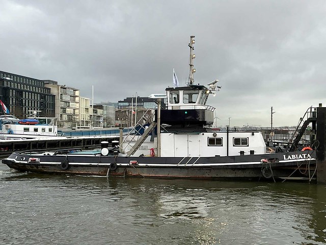 Sleepboot met duwsteven ‘labiata’ eni 02321998 - afbeelding 8 van  123