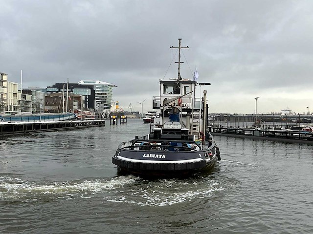 Sleepboot met duwsteven ‘labiata’ eni 02321998 - afbeelding 17 van  123