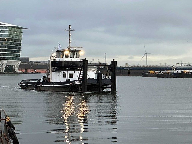 Sleepboot met duwsteven ‘labiata’ eni 02321998 - afbeelding 21 van  123