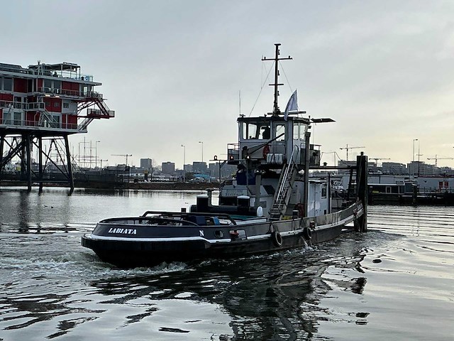 Sleepboot met duwsteven ‘labiata’ eni 02321998 - afbeelding 23 van  123