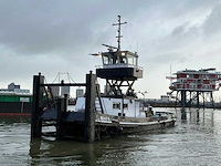 Sleepboot met duwsteven ‘labiata’ eni 02321998 - afbeelding 27 van  123