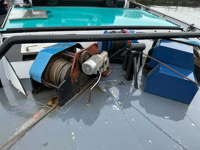 Sleepboot met duwsteven ‘labiata’ eni 02321998 - afbeelding 31 van  123