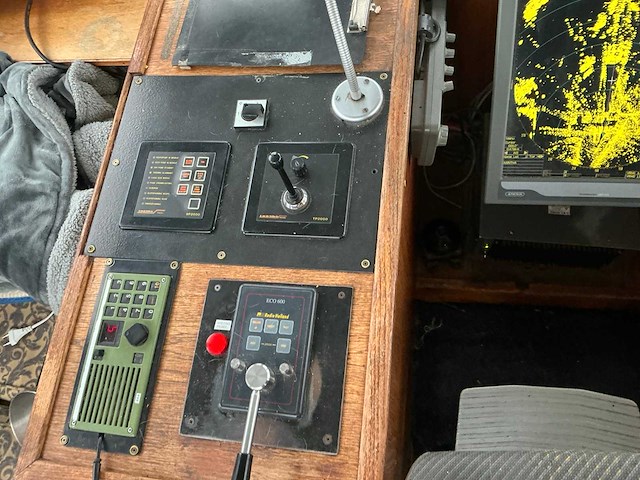 Sleepboot met duwsteven ‘labiata’ eni 02321998 - afbeelding 44 van  123