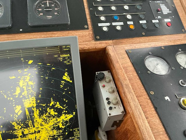 Sleepboot met duwsteven ‘labiata’ eni 02321998 - afbeelding 46 van  123