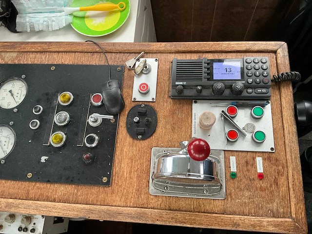 Sleepboot met duwsteven ‘labiata’ eni 02321998 - afbeelding 48 van  123