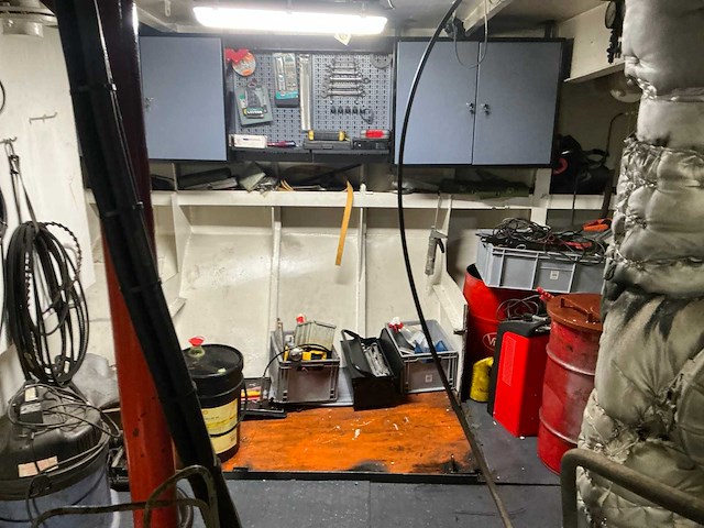 Sleepboot met duwsteven ‘labiata’ eni 02321998 - afbeelding 64 van  123