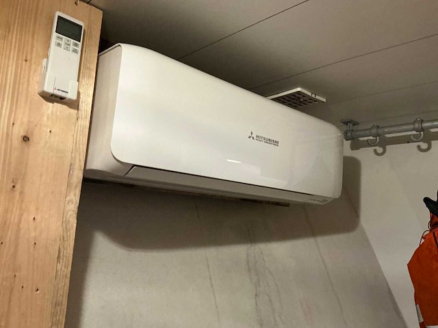 Sleepboot met duwsteven ‘labiata’ eni 02321998 - afbeelding 83 van  123