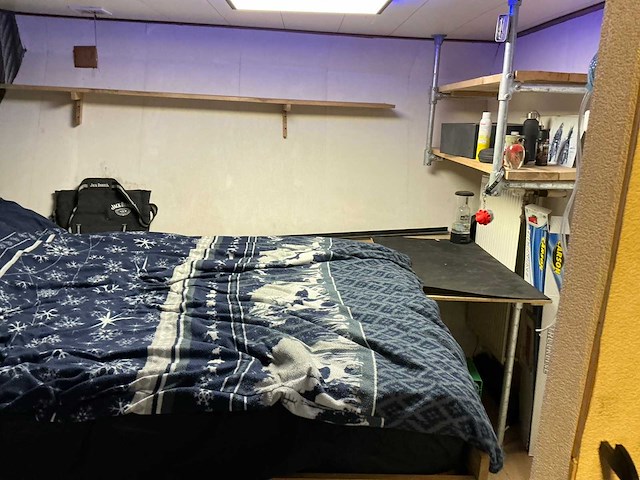 Sleepboot met duwsteven ‘labiata’ eni 02321998 - afbeelding 87 van  123