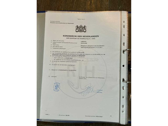 Sleepboot met duwsteven ‘labiata’ eni 02321998 - afbeelding 107 van  123