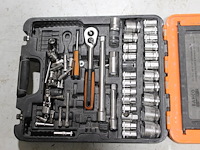 Sleutel en doppenset bahco incompleet in koffer. - afbeelding 2 van  2