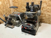 Sleutelfreesmachine beschadigd (2x) - afbeelding 2 van  6