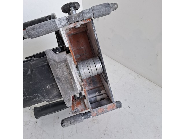 Sleuvenzaagmachine 230 v ~ mtd, sd1500, bouwjaar 2016 - afbeelding 3 van  6