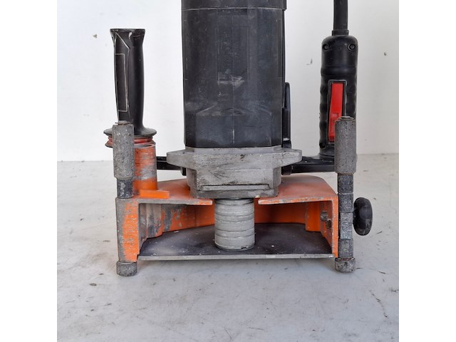 Sleuvenzaagmachine 230 v ~ mtd, sd1500, bouwjaar 2018 - afbeelding 8 van  9