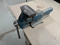 Slijpmachine, bankschroef en werktafel - afbeelding 2 van  12
