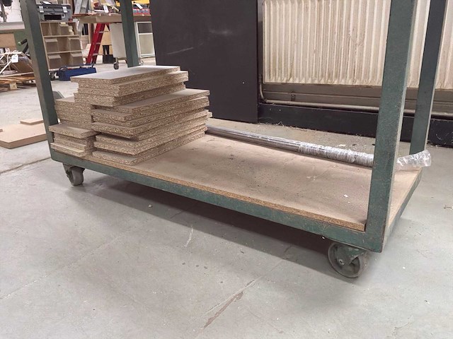 Slijpmachine, bankschroef en werktafel - afbeelding 3 van  12