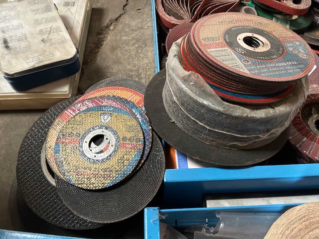 Slijpschijven, gatenboren en handgereedschap - afbeelding 2 van  8