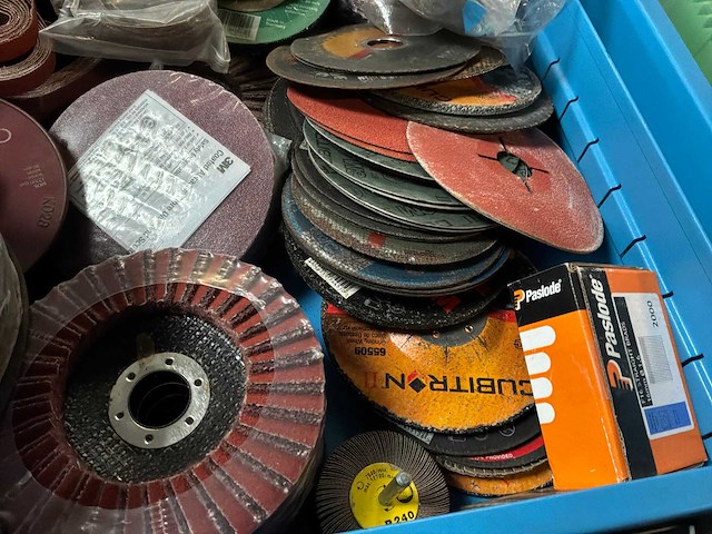 Slijpschijven, gatenboren en handgereedschap - afbeelding 4 van  8