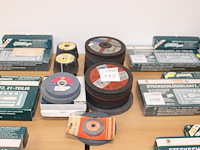 Slijpschijven in diverse uitvoeringen. - afbeelding 1 van  2