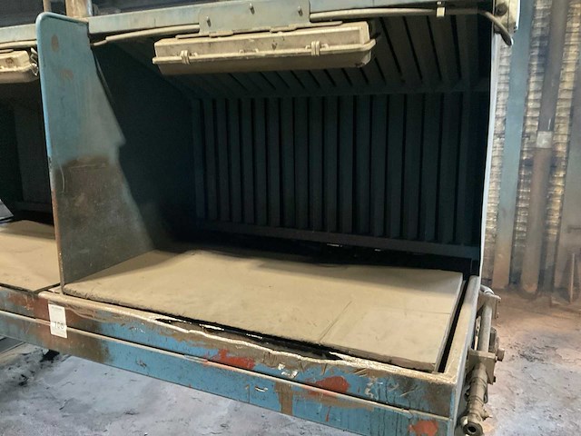 Slijptafel met afzuiging - afbeelding 6 van  14