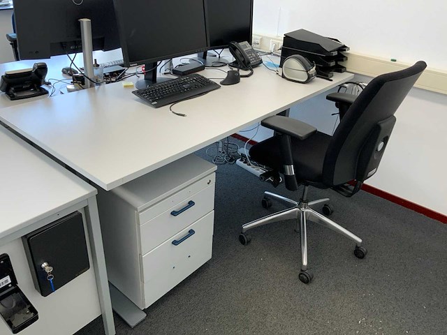 Slinger bureau met bureaustoel - afbeelding 2 van  5