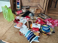 Slinger en vlaggen - afbeelding 2 van  6