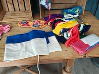 Slinger en vlaggen - afbeelding 5 van  6