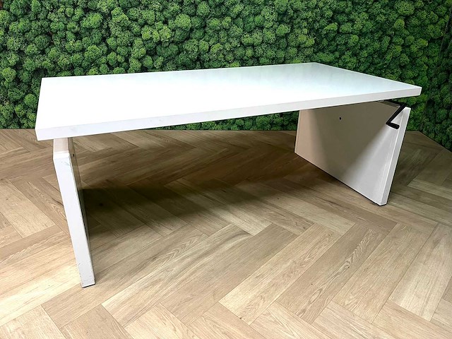 Slingerbureau 160x80 gesloten wangen - afbeelding 1 van  12