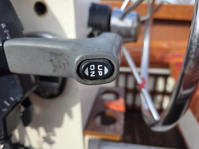 Sloep - aquatrail trailer - sloep met trailer en honda 20 pk 4-takt buitenboordmotor - afbeelding 17 van  56