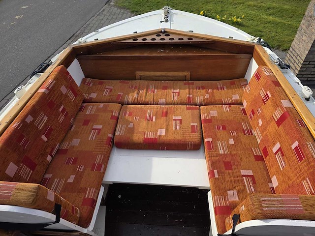 Sloep - aquatrail trailer - sloep met trailer en honda 20 pk 4-takt buitenboordmotor - afbeelding 29 van  56