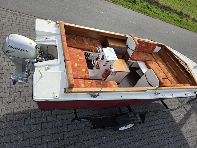 Sloep - aquatrail trailer - sloep met trailer en honda 20 pk 4-takt buitenboordmotor - afbeelding 36 van  56