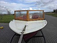 Sloep - aquatrail trailer - sloep met trailer en honda 20 pk 4-takt buitenboordmotor - afbeelding 40 van  56