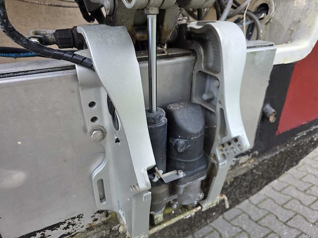 Sloep - aquatrail trailer - sloep met trailer en honda 20 pk 4-takt buitenboordmotor - afbeelding 45 van  56