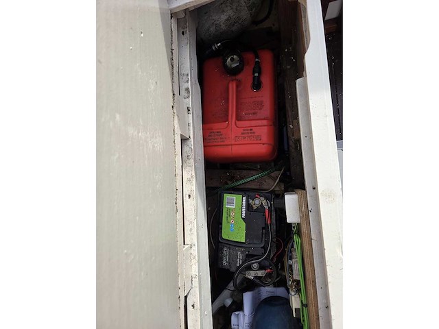 Sloep - aquatrail trailer - sloep met trailer en honda 20 pk 4-takt buitenboordmotor - afbeelding 49 van  56