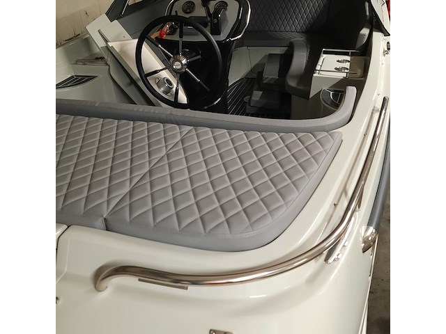 Sloep met df100b suzuki buitenboordmotor (2024), primeur, 710, 2025 - afbeelding 11 van  75