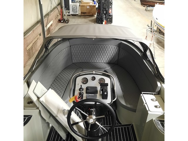 Sloep met df100b suzuki buitenboordmotor (2024), primeur, 710, 2025 - afbeelding 13 van  75