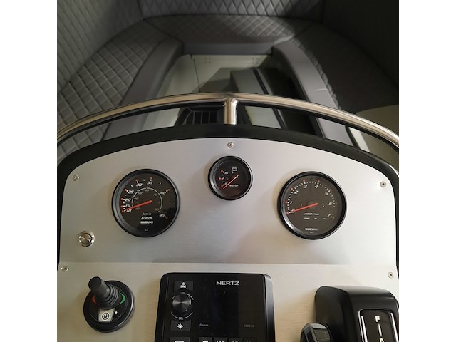 Sloep met df100b suzuki buitenboordmotor (2024), primeur, 710, 2025 - afbeelding 19 van  75