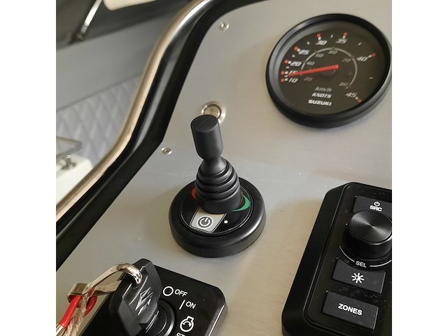 Sloep met df100b suzuki buitenboordmotor (2024), primeur, 710, 2025 - afbeelding 20 van  75