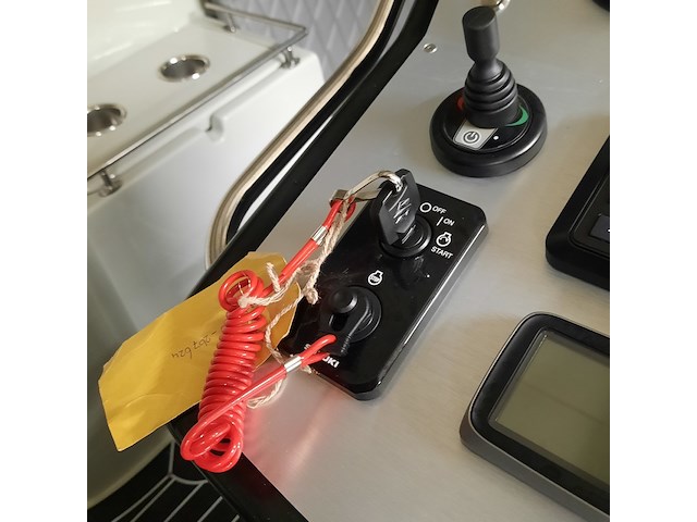 Sloep met df100b suzuki buitenboordmotor (2024), primeur, 710, 2025 - afbeelding 24 van  75