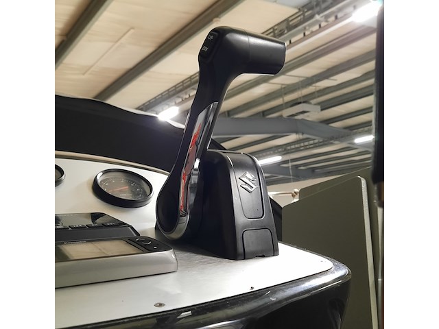 Sloep met df100b suzuki buitenboordmotor (2024), primeur, 710, 2025 - afbeelding 25 van  75