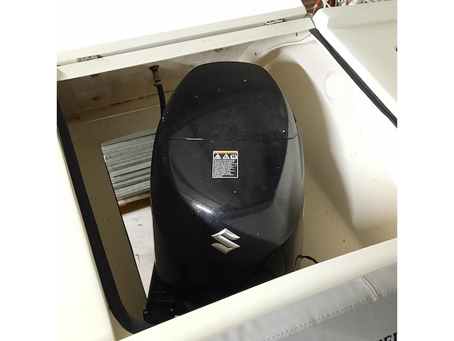 Sloep met df100b suzuki buitenboordmotor (2024), primeur, 710, 2025 - afbeelding 43 van  75