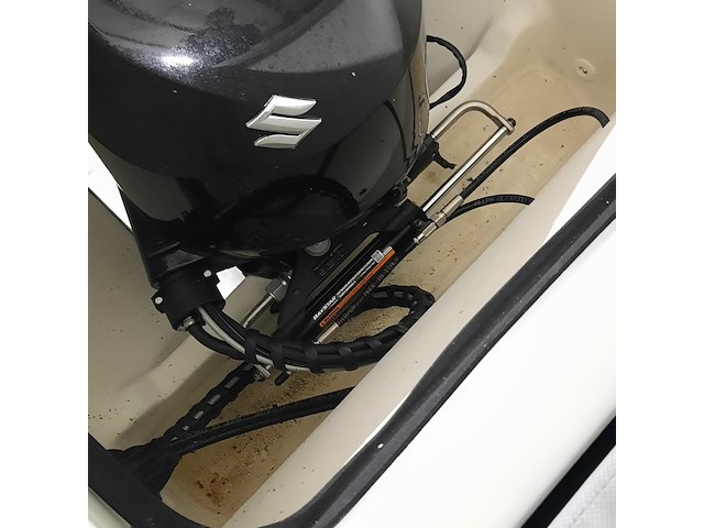 Sloep met df100b suzuki buitenboordmotor (2024), primeur, 710, 2025 - afbeelding 44 van  75