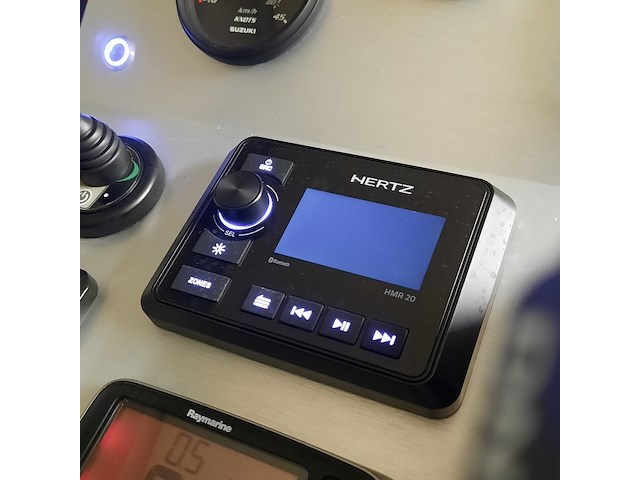 Sloep met df100b suzuki buitenboordmotor (2024), primeur, 710, 2025 - afbeelding 54 van  75