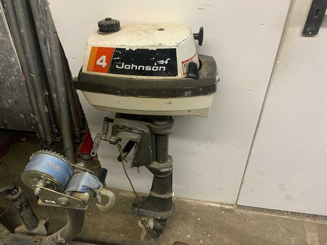 Sloep met motor en trailer - afbeelding 3 van  13