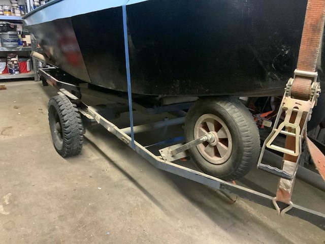 Sloep met motor en trailer - afbeelding 11 van  13