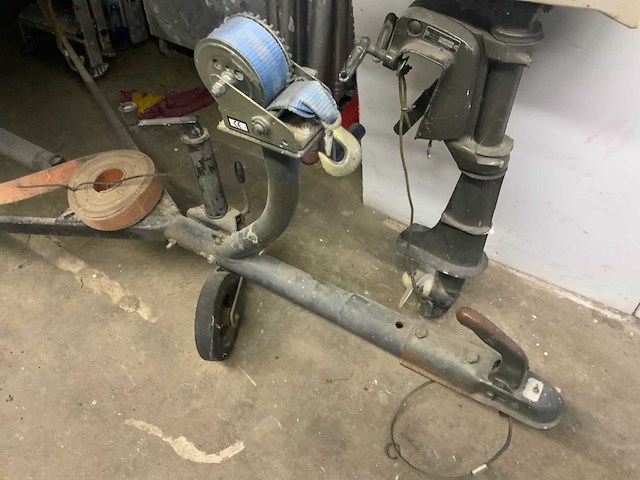 Sloep met motor en trailer - afbeelding 12 van  13