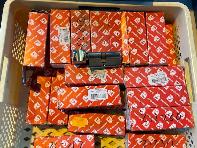 Sloten en deurbeslag - afbeelding 2 van  6