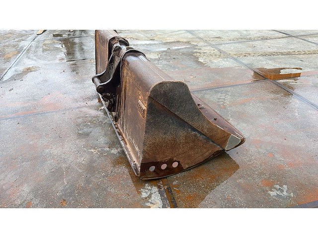 Slotenbak - 2000mm 1750liter - graafbak - afbeelding 3 van  4