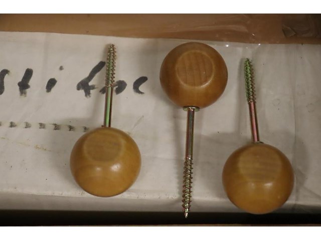 Sluitschroeven t.b.v. uitvaartkist | type r421knob34 - afbeelding 1 van  4
